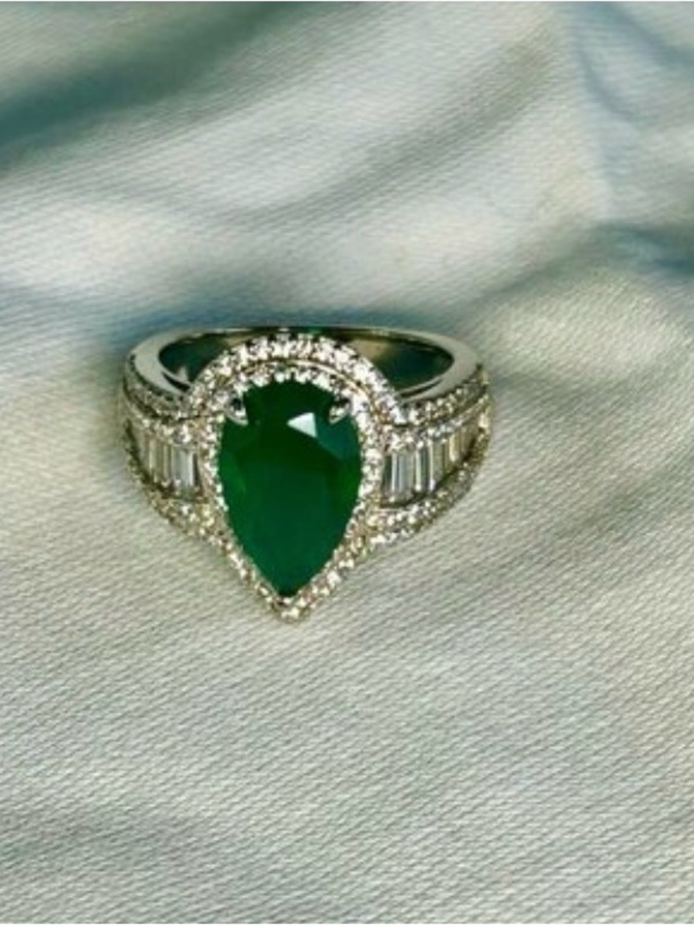 EMERALD GREEN PEAR ON 925  6 3/4 - Picture 2 of 8